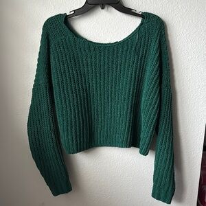 Hollister Forest Green Cropped Sweater with Ribbed Knit and Scoop Neck